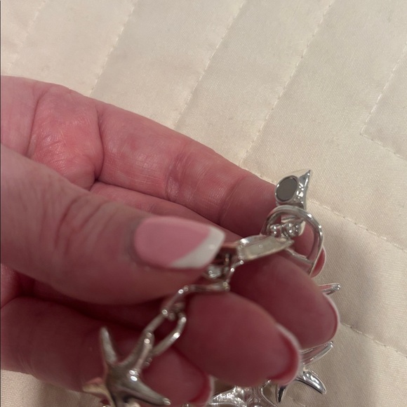 Silver Starfish Bracelet (Magnetic) - Picture 8 of 10